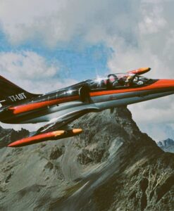 Kampfjet-Flug in den Alpen